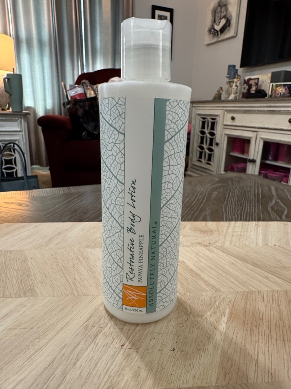 Refresh Restorative Body Lotion in White with Teal Accent